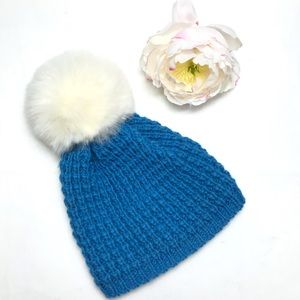 Kyi Kyi Canada Knit Faux Fur Beanie